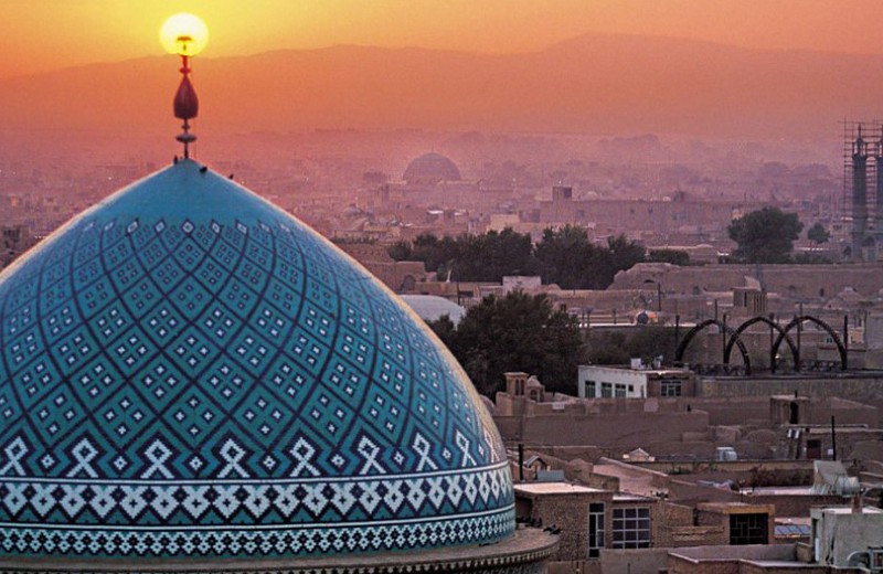 Starting a pole dance comunnity in Iran