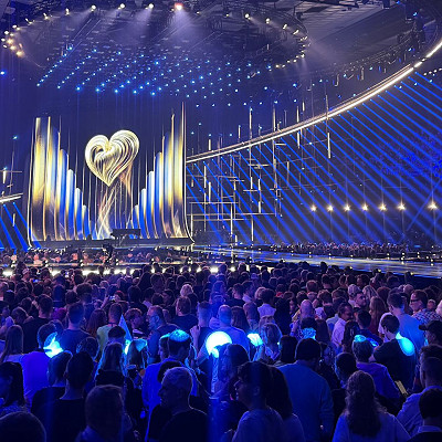 Behind the Glitter: What It Takes to Build the World’s Biggest Stage