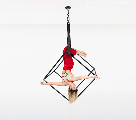 Lupit aerial cube