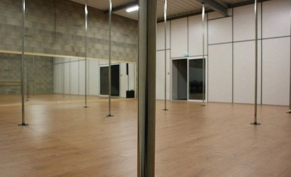 MZ dance studio